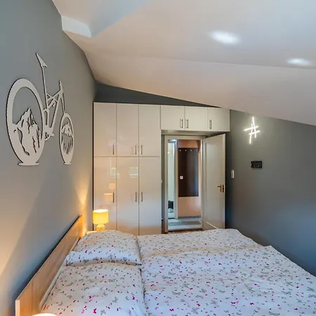 Estike Apartmanhaz Διαμέρισμα Σίοφοκ