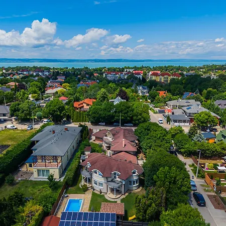Estike Apartmanhaz Σίοφοκ